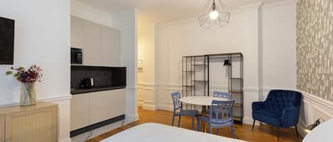 1 Schlafzimmer, Reisekinderbett, WLAN, Bettwäsche