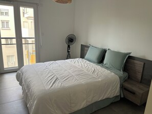 Internet, bed sheets - T3/T4 with terrace (Ajaccio)