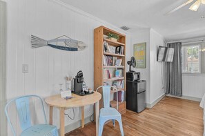 Standard Double Room, Non Smoking | Living area - THE RESERVE RETREAT (Sarasota)