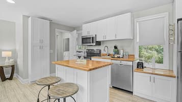 Dobbeltrom – superior, ikke-røyk | Strykejern/-brett, wi-fi (inkludert) og rullestolvennlig