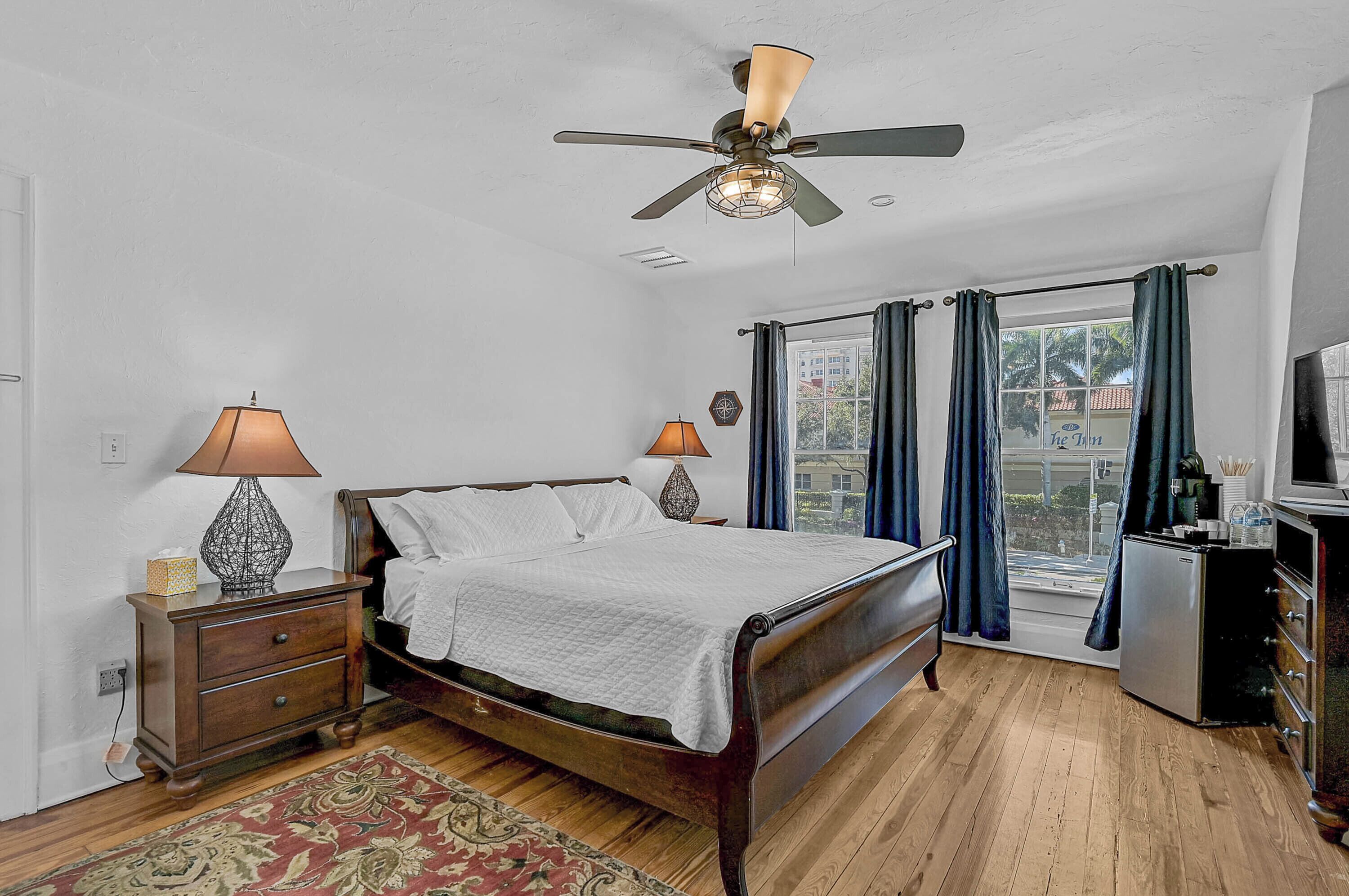 Standard Double Room, Non Smoking | Iron/ironing board, free WiFi, wheelchair access