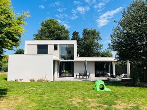 Exterior - Exceptional Villa in Combrit – Tranquility, Beaches & Modern Comfort (Combrit)