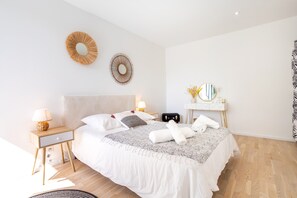 Iron/ironing board, WiFi, bed sheets - Exceptional Villa with Garden – 10 Minutes from Combrit Beaches (Combrit)