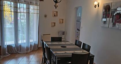 Apartment 6 Pers- Garden and garage, 5 mn from the lake 