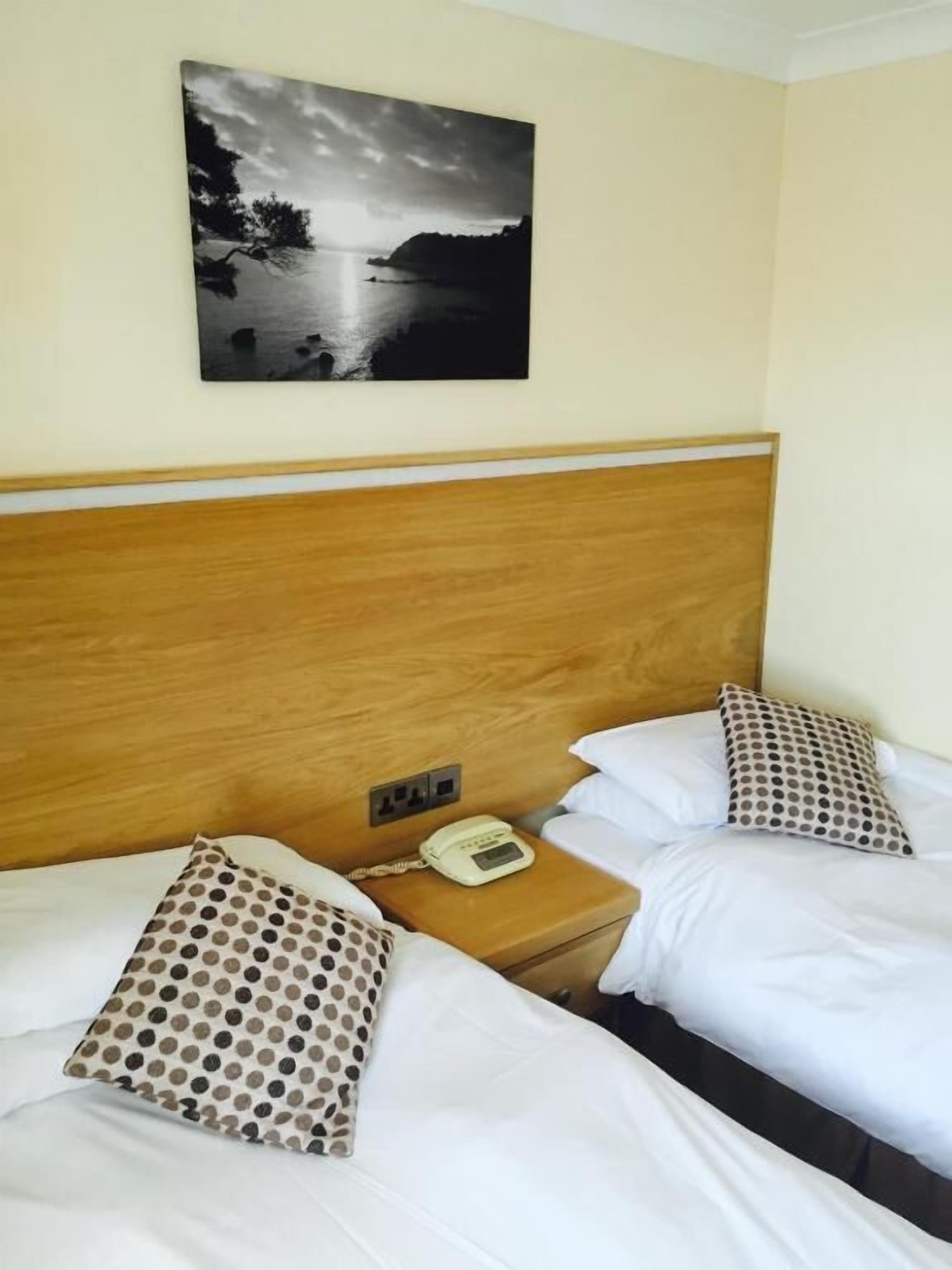 Desk, laptop workspace, free WiFi