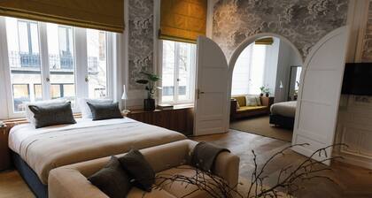 A Place - Schuttershofstraat 55