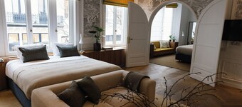 A Place - Schuttershofstraat 55