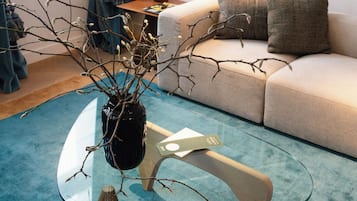 Luxury Suite | Living area