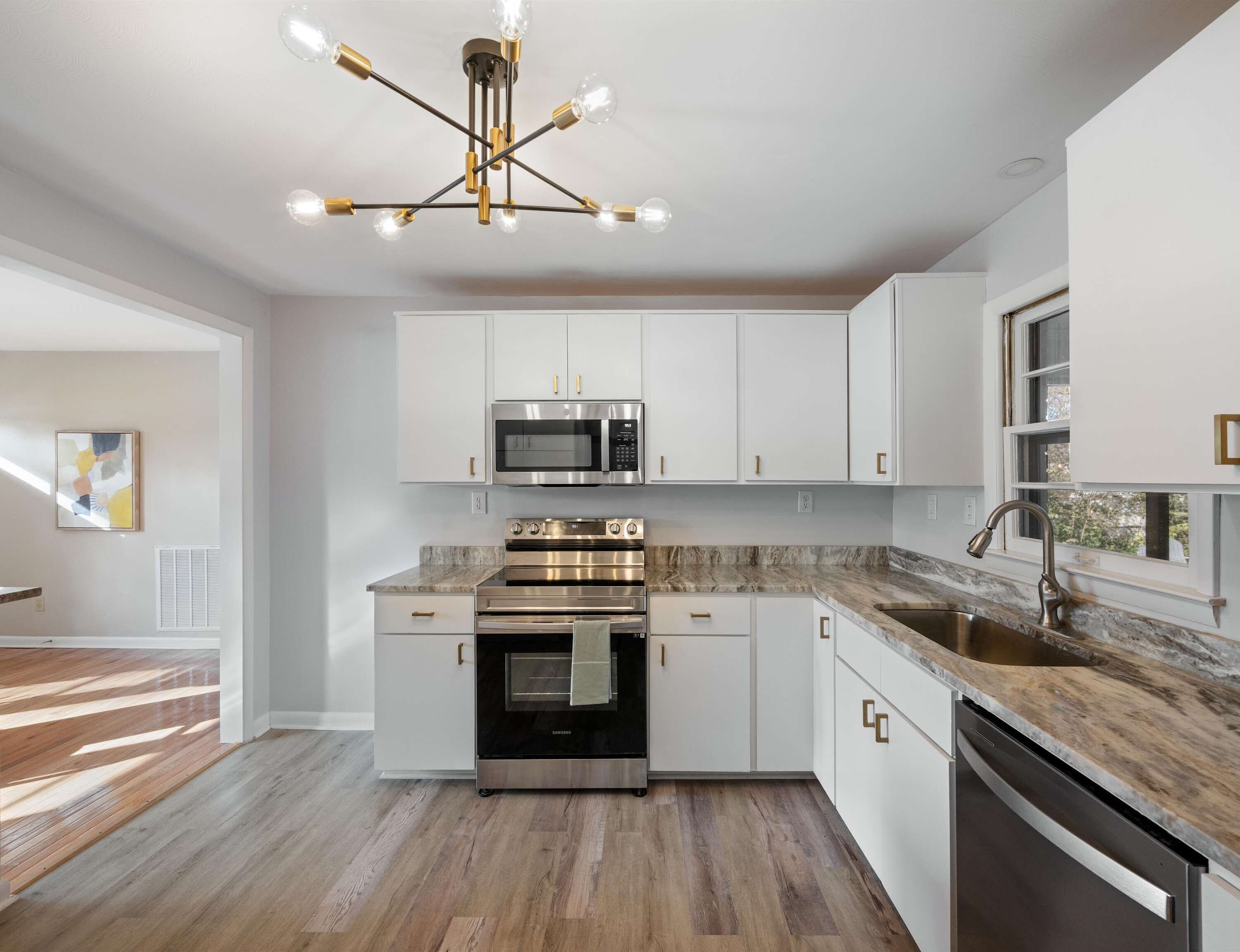 House, Multiple Beds, Patio, Garden View (The Yellow Door) | Private kitchen