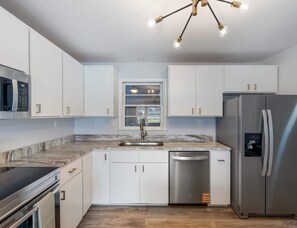 Private kitchen - The Yellow Door Home for 8 (Franklin)