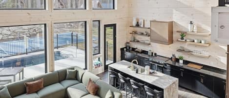 Televisión, chimenea