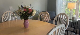 Walking distance to local eateries, watering holes, beaches, grocery & shopping!