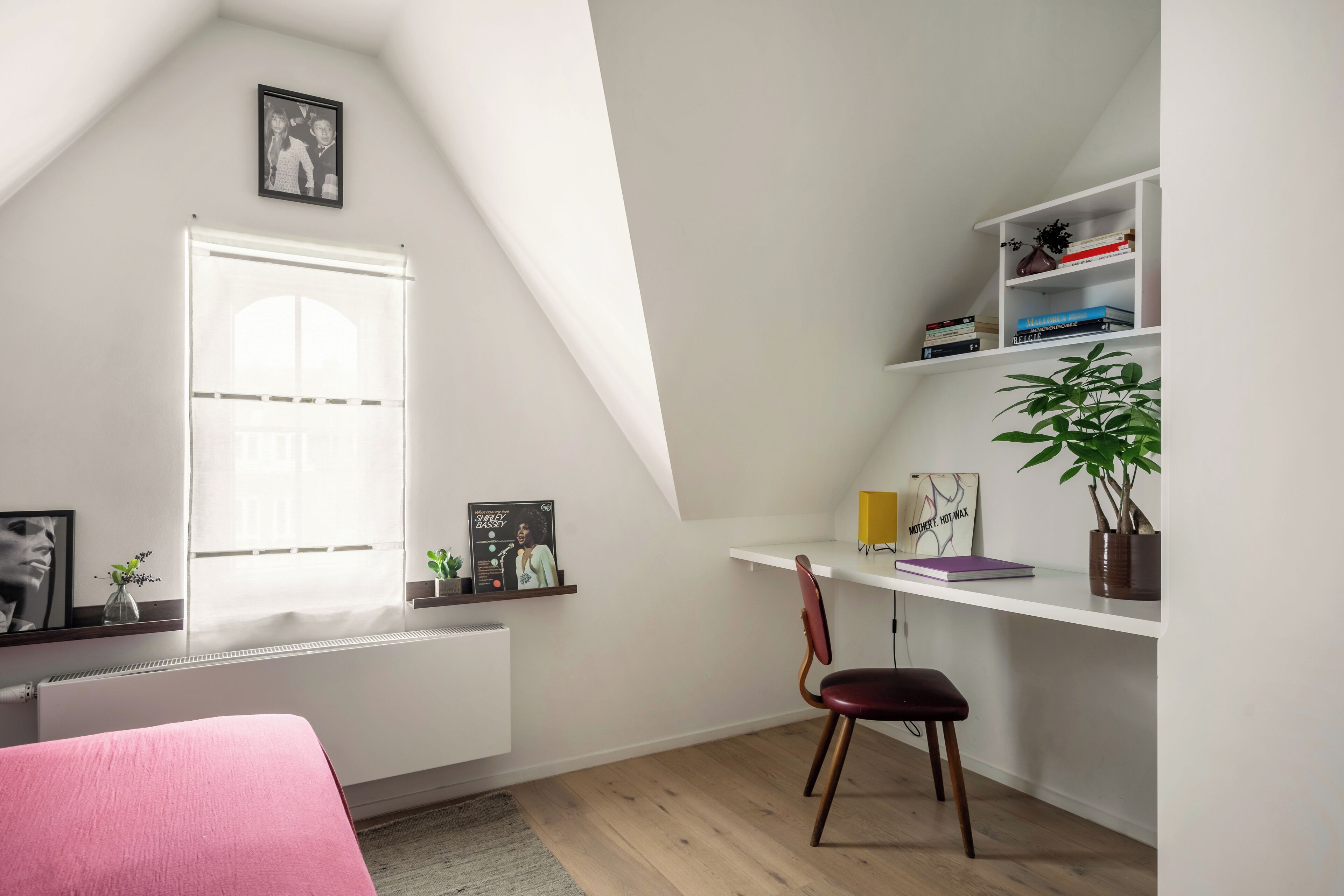 Departamento, vista a la ciudad | Espacio para trabajar con laptop, cortinas blackout y insonorización 