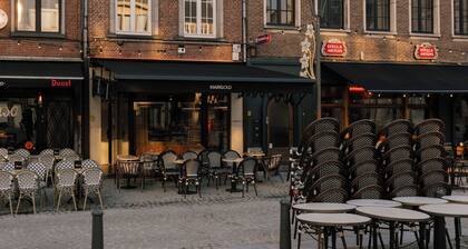 A Place Vrijdagmarkt 18