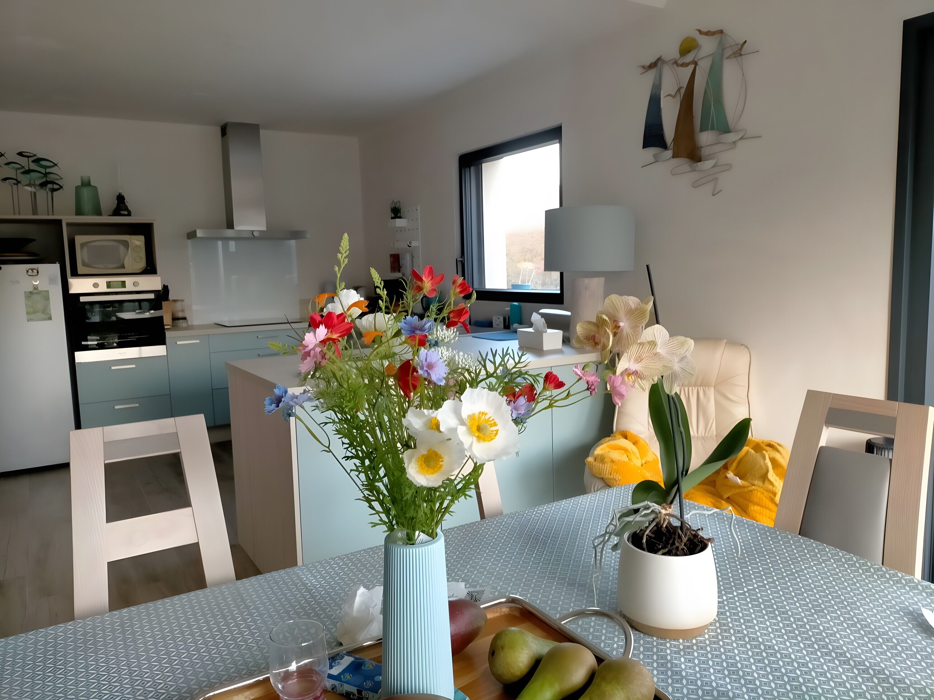 Microwave, electric kettle, highchair