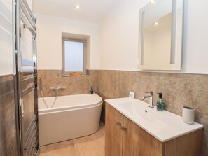 Shower - Stable End Cottage (York)