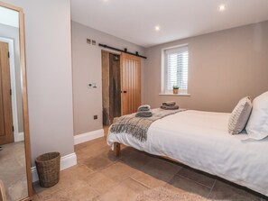 Interior - Stable End Cottage (York)