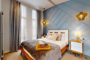 Iron/ironing board, WiFi, bed sheets - Seaview Lodge - Two Bedroom Cottage, Sleeps 4 (Rhoslligwy)