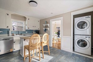 House, Berbilang Katil, Fireplace, Garden View (The Curator's Retreat) | Bahagian dalam