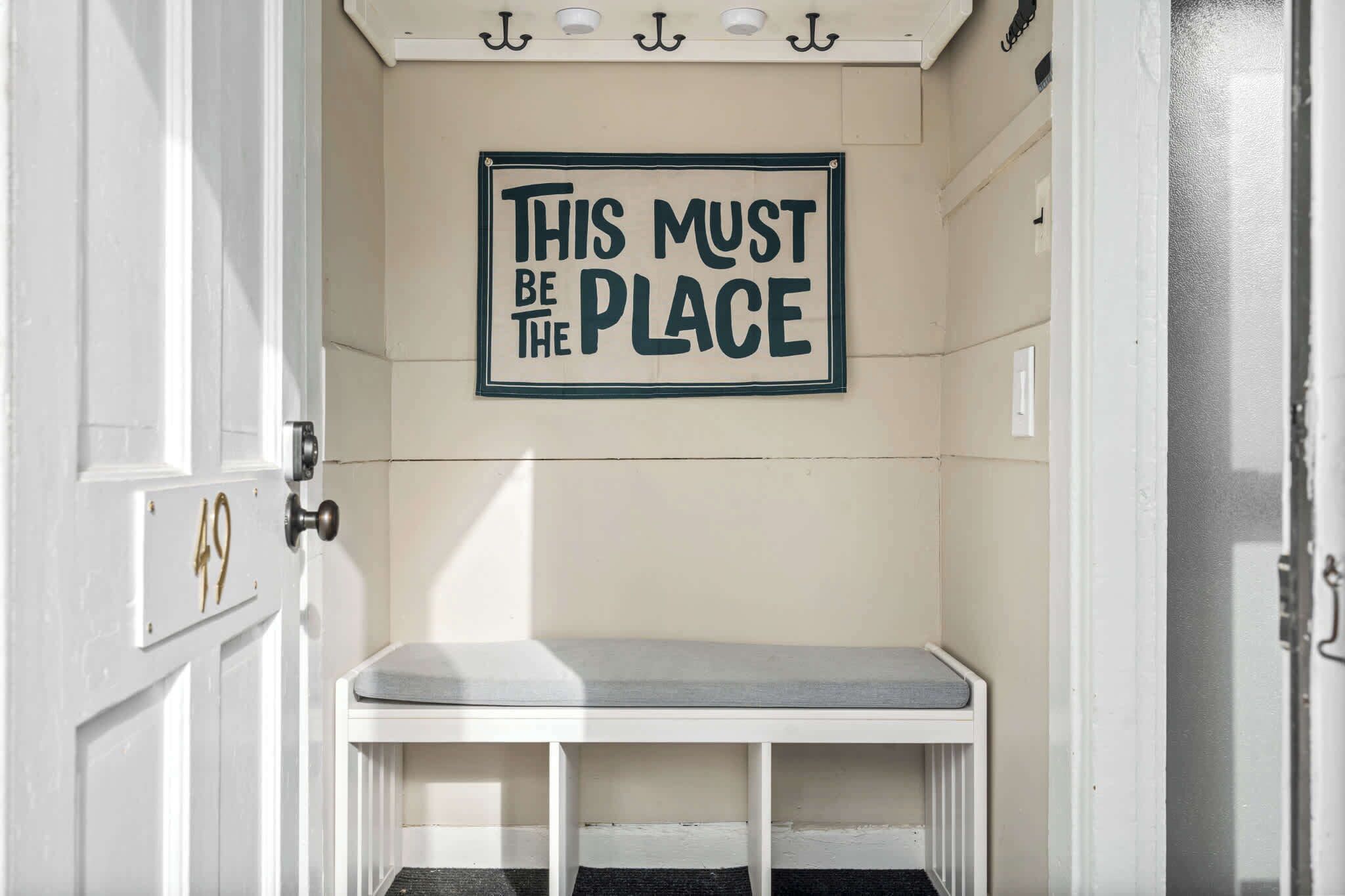 Rumah, Beberapa Tempat Tidur, perapian, pemandangan kebun (The Curator's Retreat) | Interior