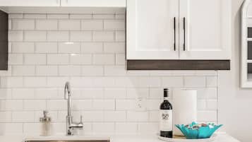 Classic Studio | Private kitchen | Full-size fridge, microwave, stovetop, espresso maker