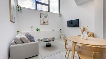 Luxury Loft, 2 Bedrooms | Living room | Smart TV