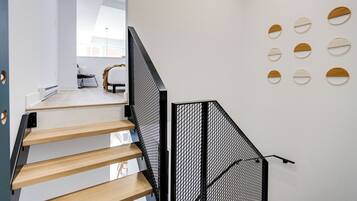 Accès au Wi-Fi (inclus), literie fournie