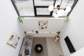 Luxury Loft, 2 Bedrooms | Living area | Smart TV