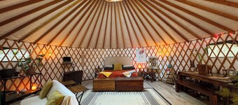 Unique Cozy Yurt Bungalow in Serene Garden Valley – AC, Heat & Pure Tranquility.