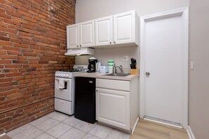 オーブン、コンロ、食器洗い機、コーヒー / ティーメーカー