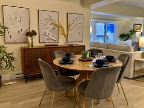 Dining - The Birchstone- Pool, Hot tub, Near Bike Park (Killington)