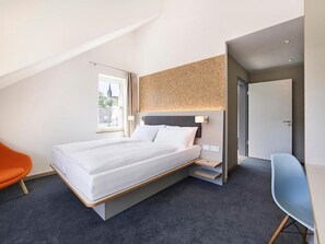 Deluxe Double Room | In-room safe, soundproofing, iron/ironing board, free WiFi - Das neue Capitol (Bad Berleburg)