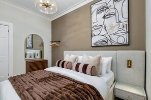 2 dormitorios, tabla de planchar con plancha, wifi y ropa de cama