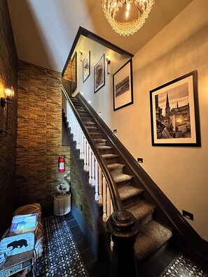 Interior - WidowsPeak B&B (Brockville)