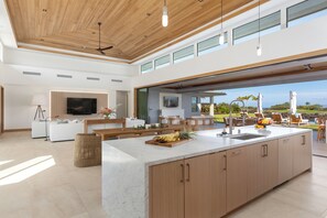 Interior - Luxury 5BR One Ocean Estate (OE12) at Mauna Lani – Lanai, Great Room & Pool (Kamuela)