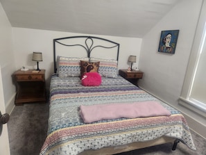 3 bedrooms, WiFi, bed sheets, wheelchair access