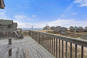 Property grounds - The Pickled Mermaid: Dogs Allowed (Rodanthe)