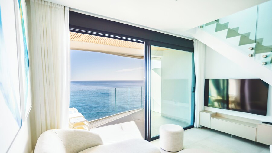 Miami Towers Luxury Experience