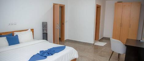 Classic-Doppelzimmer | Zimmersafe, Verdunkelungsvorhänge, kostenloses WLAN