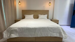 WiFi, bed sheets