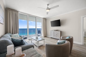 Living area - Palazzo 1203 - Two Bedroom with bunk on the gulf (Panama City Beach)