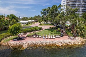 Exterior - Beach View large 2 bedroom 508 (Sarasota)