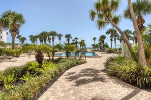Pool - Beach View large 2 bedroom 508 (Sarasota)