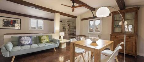 Apartemen Comfort, Bebas Asap Rokok | Tempat makan