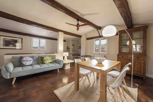 Apartamento conforto, para não fumantes | Opções para refeição