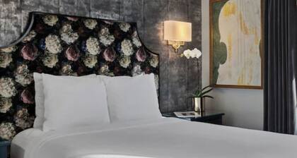 Inn at the Opera San Francisco 1-BDRM Suite with Classic European furnishings