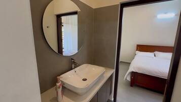 3 chambres, Wi-Fi gratuit, accÚs pour personnes à mobilité réduite