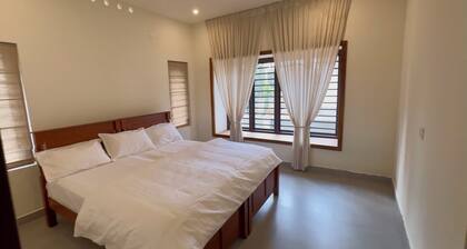 ETSA Pepper Paradise: Luxury 3-bedroom villa with AC in Thodupuzha