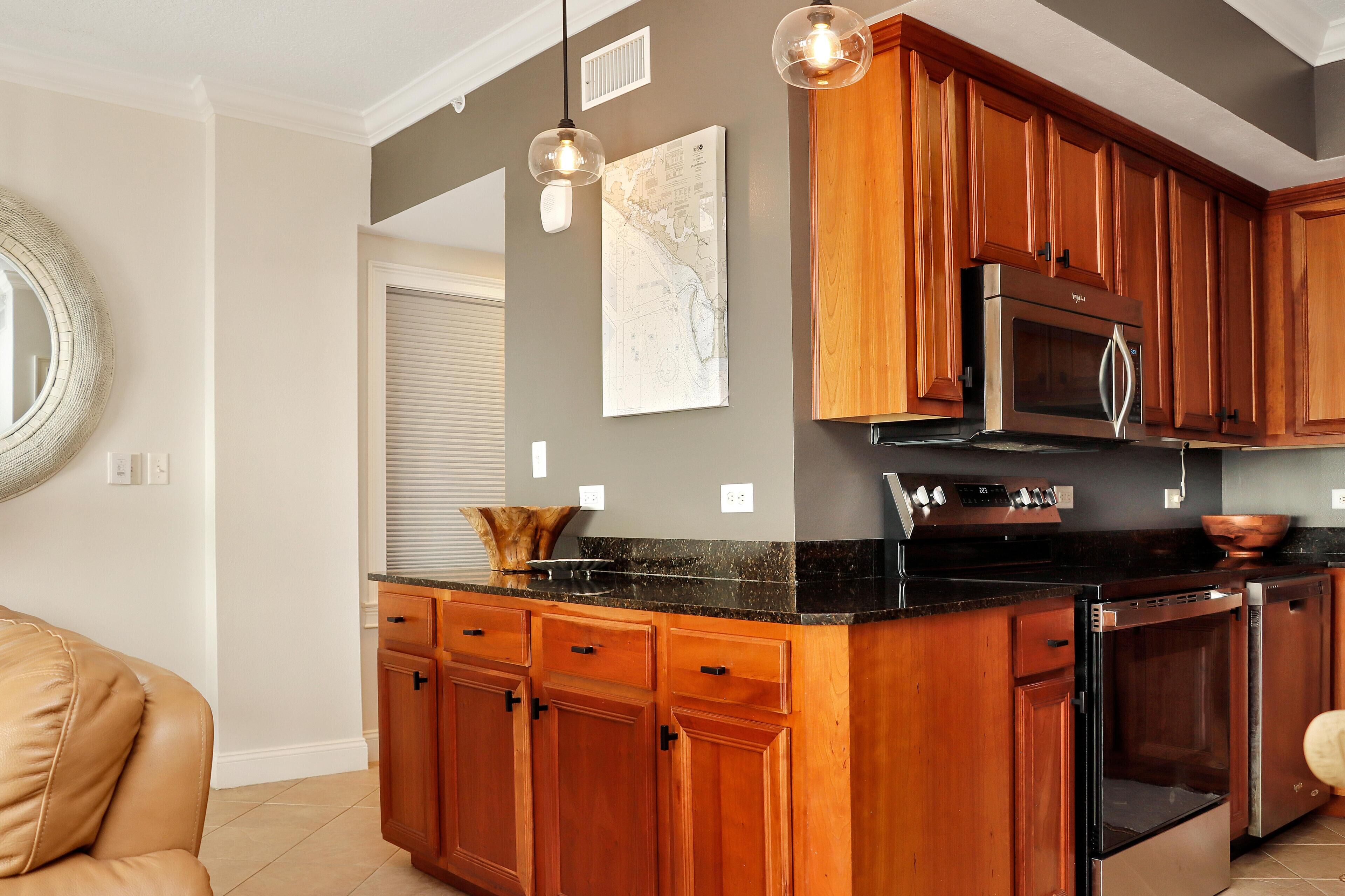 Condo, Multiple Beds (Paradise Shores 404 Seashell Inn) | Interior