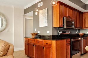 Condo, várias camas (Paradise Shores 404 Seashell Inn) | Parte interna